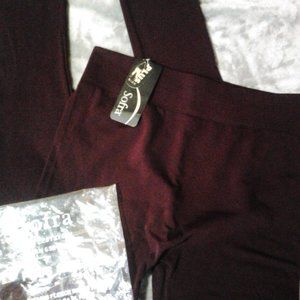 Women’s super luxurious soft leggings. Burgundy wine